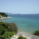 Apartment By The Sea - Perna, Peljesac - 4542 *