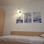 Apartment By The Sea - Perna, Peljesac - 4542