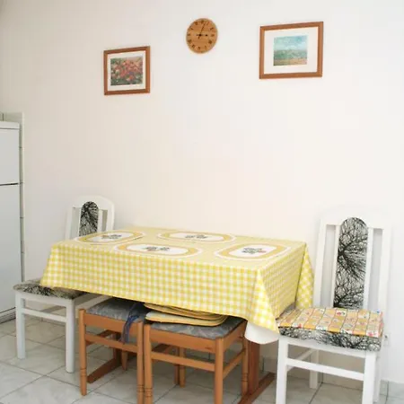 By The Sea - Perna, Peljesac - 4542 Kuciste