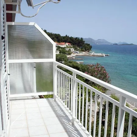 Apartment By The Sea - Perna, Peljesac - 4542