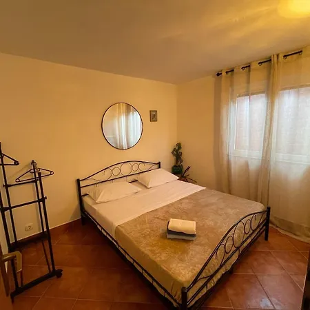 By The Sea - Perna, Peljesac - 4542