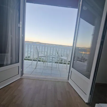 Appartement By The Sea - Perna, Peljesac - 4542