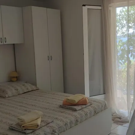 Apartamento By The Sea - Perna, Peljesac - 4542 Kuciste